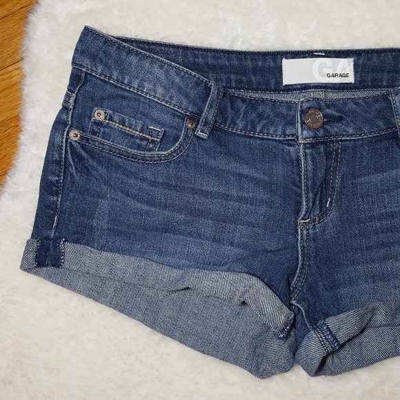 Garage Medium Wash Flirty Shorts - Picture 4 of 11